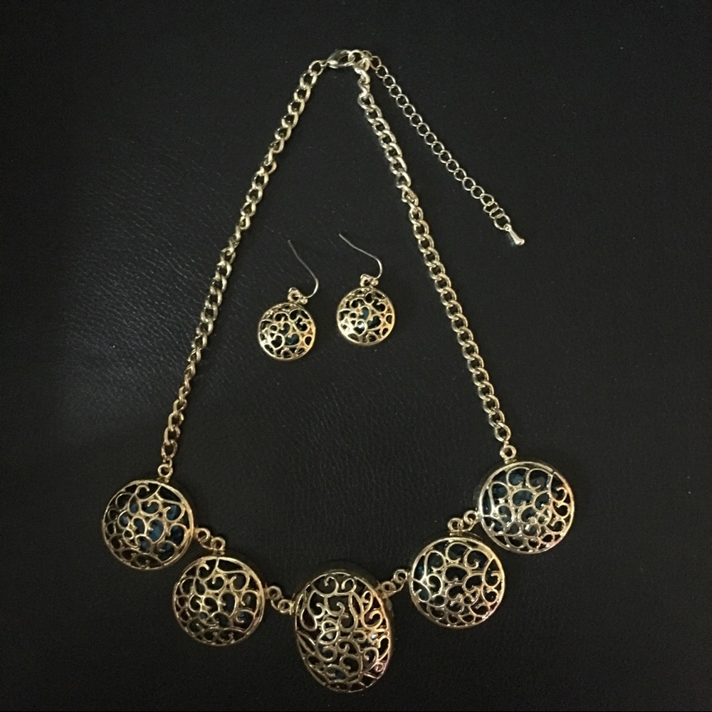 Necklace set